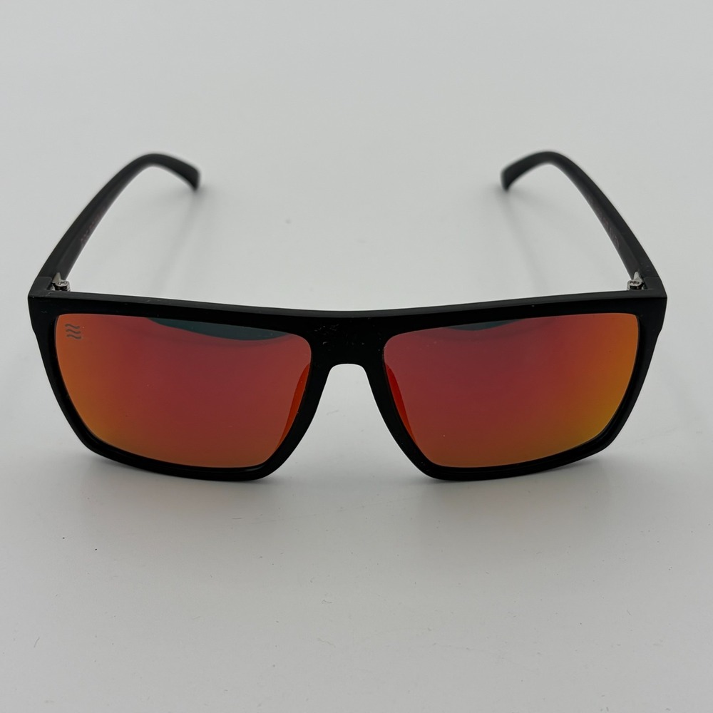 Neven Doc Robbins Square Sunglasses Black